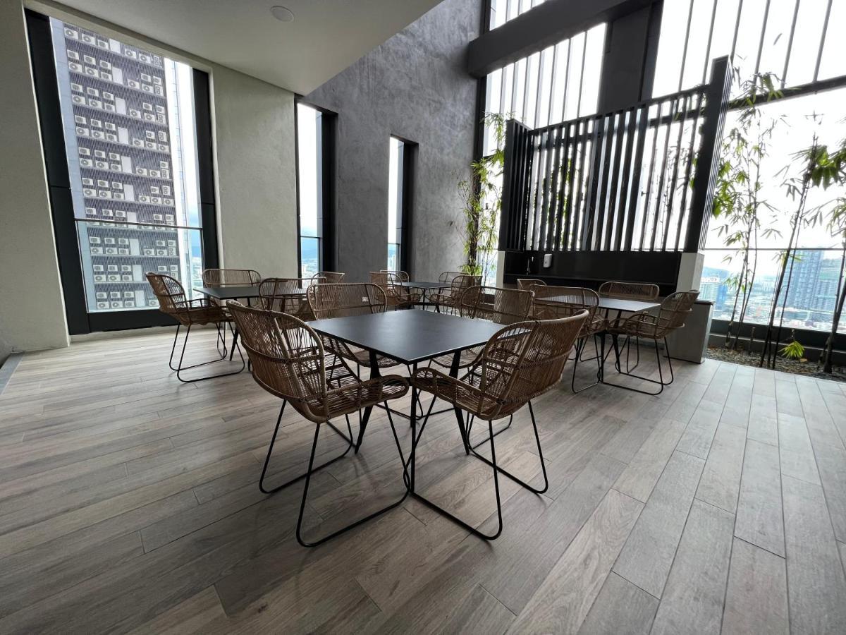 Lucentia Residence Bbcc Lalaport At Kuala Lumpur By Luxe Home Zewnętrze zdjęcie